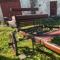 Due calessi/baracchine per cavalli singoli