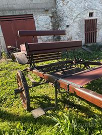 Due calessi/baracchine per cavalli singoli