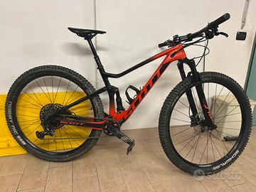 Bici carbonio biammortizzata