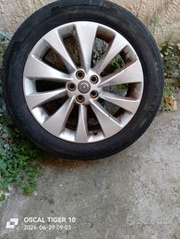 ruota con cerchio in lega dellaOpel Mokka 
