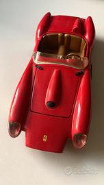 Ferrari modellini 1:18 Hot Wheels Burago Polostil