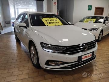 VOLKSWAGEN Passat Variant 2.0 TDI SCR EVO DSG Bu