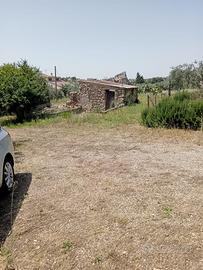 Rudere edificabile 150 mq +1300mq terreno agricolo