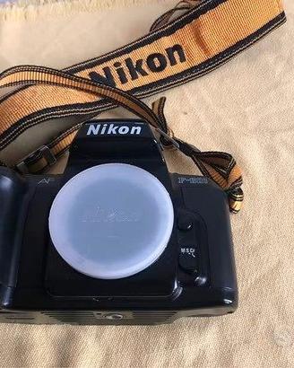 Macchina fotografica Nikon F 601