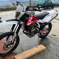 Husqvarna TE 250 - 2011