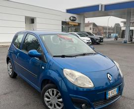 Renault twingo neopatentati