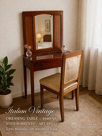 Elegante toeletta vintage italiana metà ‘900 stile