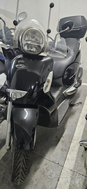 Aprilia scarabeo 250 ie