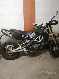 Aprilia Dorsoduro 750 anni 2013