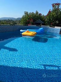 Piscina autoportante INTEX + accessori.