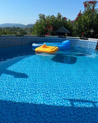 Piscina autoportante INTEX + accessori.