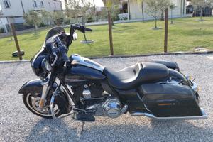 Harley davidson street glide