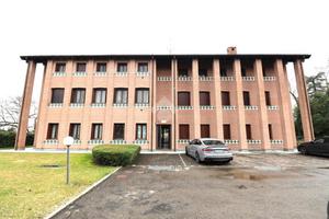 2 LOCALI A MARANELLO