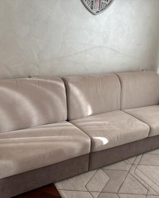 Divano letto con tre posti