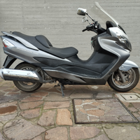 Suzuki Burgman 400 (con Bauletto opzionale)