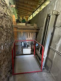 Montacarichi / piattaforma elevatrice oleodinamica