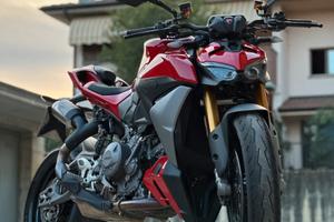 Ducati Streetfighter V2S 2025