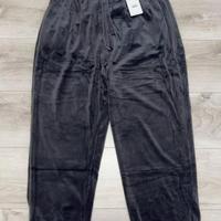 Pantaloni oversize da donna in velluto