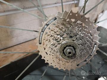 ruota 27" con pignoni shimano 8V