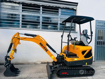 ESCAVATORI NUOVI 16 quintali. Motore: KUBOTA