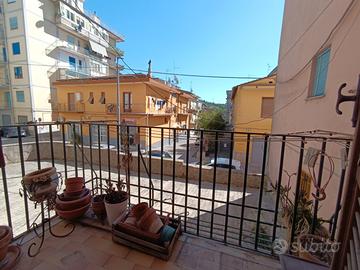 Appartamento in centro con cantina