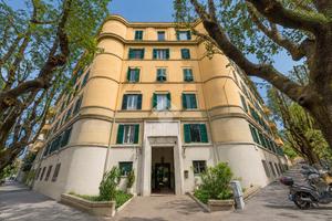 4 LOCALI A ROMA