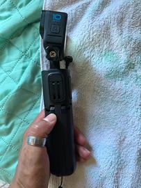 GoPro Hero 10 Black con accessori