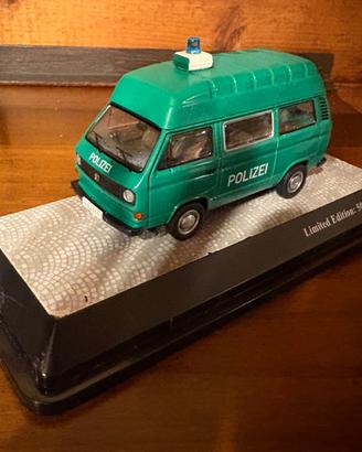 Volkswagen T3a Minibus Polizei 1:43 Premium Classi
