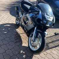 Gsxr srad 600