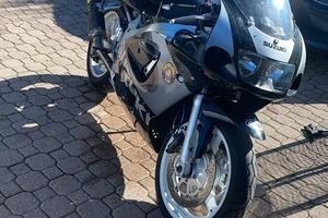 Gsxr srad 600