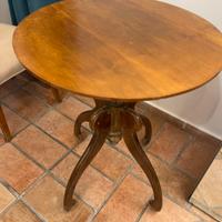 Tavolino stile  liberty