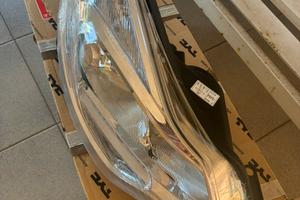 Fari anteriori Opel Corsa D 2011-2014