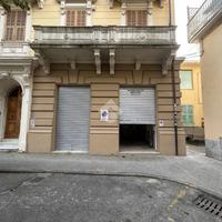 NEGOZIO A CHIAVARI