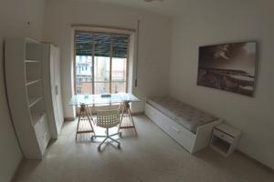 Stanza singola via androne