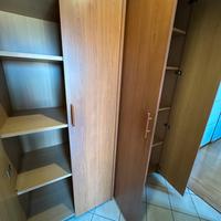 Armadio a quattro ante