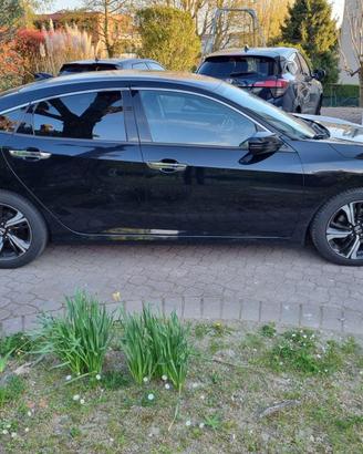 Honda Civic 1.5 VTEC Turbo (182 CV)