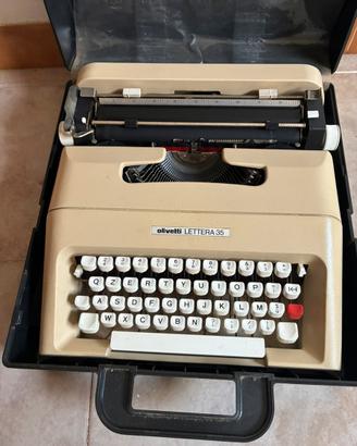 Macchina da scrivere Olivetti lettera 35