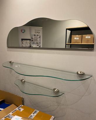 Mensole di design con specchio sopra