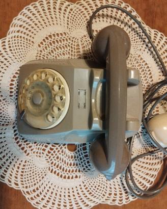 telefono.  a.  disco