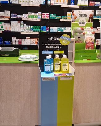 Arredo moderno farmacia/sanitaria/neg cosmetica