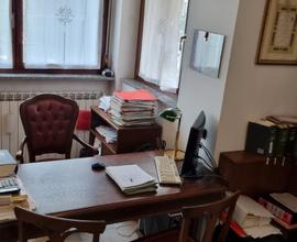 Studio Legale affitta stanza a Professionista