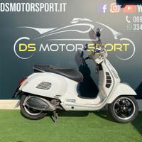 Piaggio Vespa 300 GTS - 2015 GARANZIA PERMUTE FINA