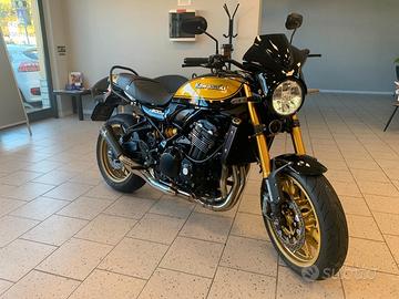 Kawasaki Z 900 RS Unicoprop. accessoriata