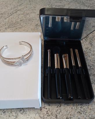 LOTTO DI 1 BRACCIALE E  1 SET PENNELLI E SPECCHIO 
