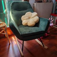 divano divanetto sedia dondolo