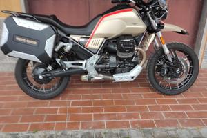 Moto Guzzi V85 TT - 2021