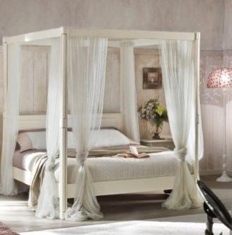 Letto a baldacchino