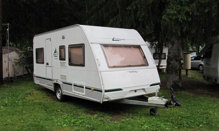 Roulotte eifelland holiday 460 tk