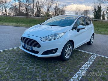Ford Fiesta 1.5 TDCi 75CV 5 porte Black & White Ed