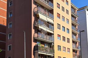 2 LOCALI A CINISELLO BALSAMO
